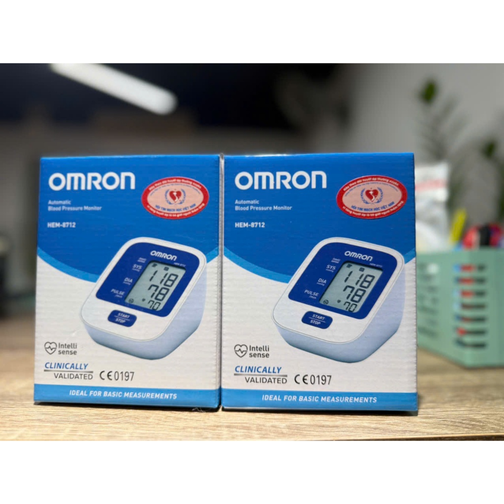 Máy đo huyết áp omron 8712