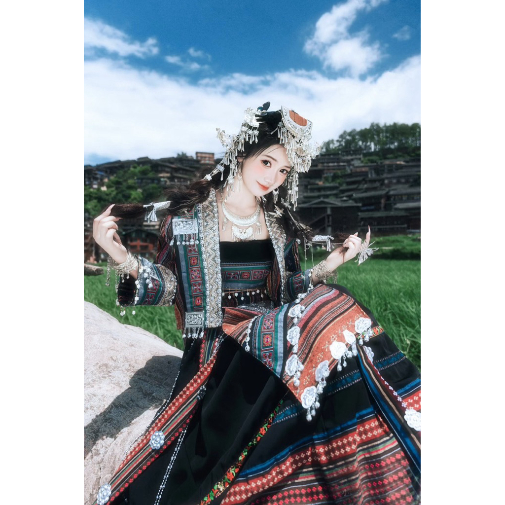 Trang phục miêu cương dân tộc miêu mới ( sẵn )