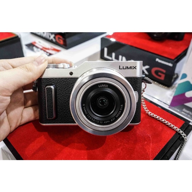 Máy ảnh Panasonic GF10 + lens 12-32mm - có nhiều bộ lọc màu - Quay 4k30fps - Wifi - LCD lật 180 độ -