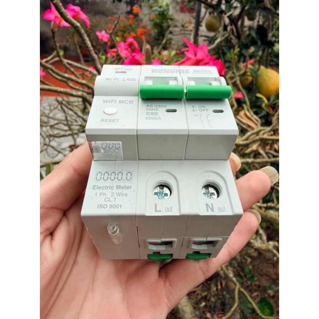 Aptomat Hunonic Thông Minh - Điều Khiển Trên điện Thoại