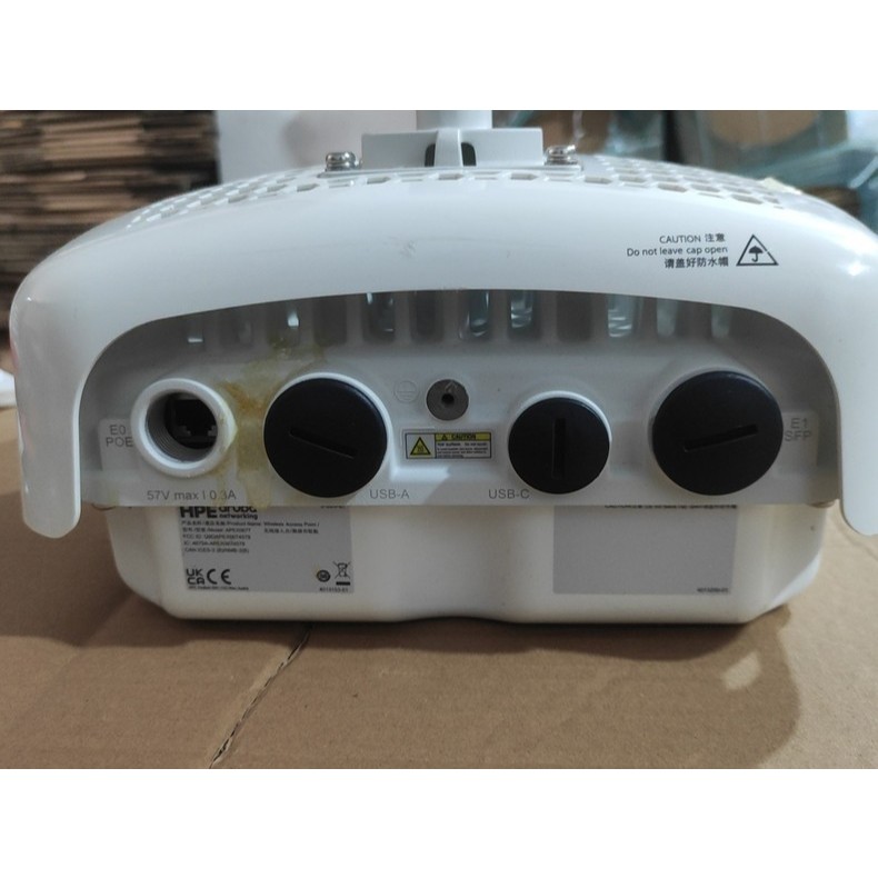 🏭 WiFi 6 Aruba AP-679 RW – Dùng cho quán café, resort, kho xưởng, ngoài trời