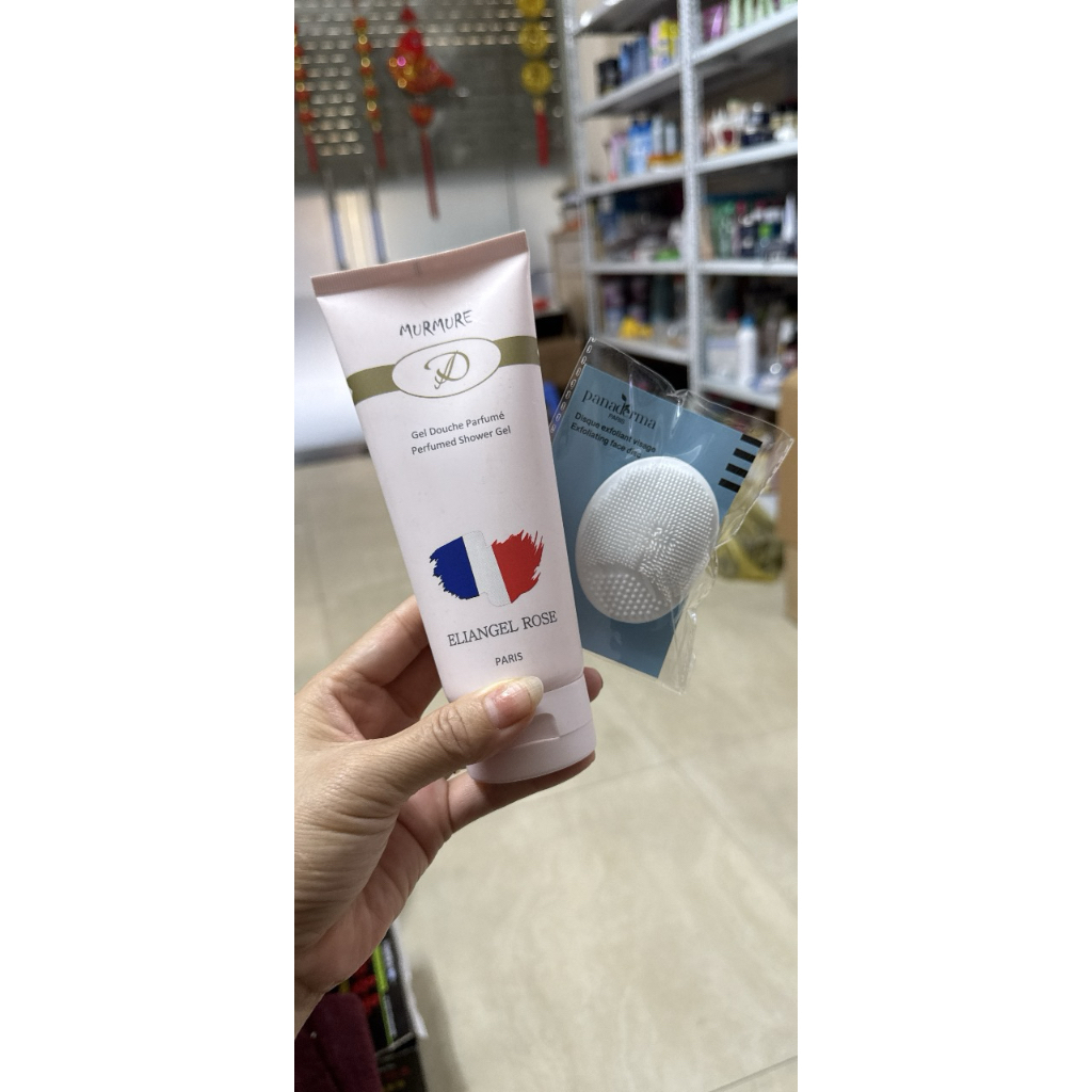 SỮA TẮM NƯỚC HOA PHÁP 200ml TẶNG QUÀ KHỦNG PAD RỬA MẶT SILLICOL