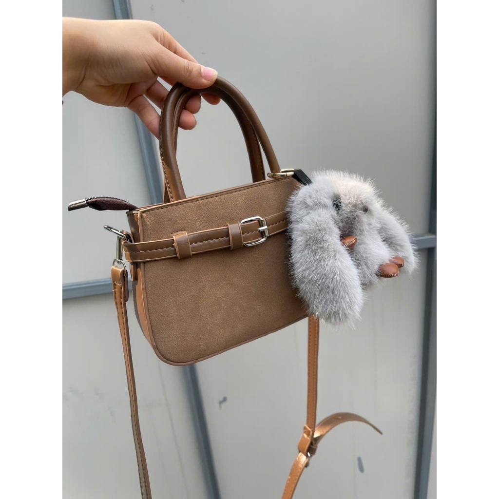 Túi đeo chéo nữ da lộn mềm, túi đeo vai tặng kèm thú bông thỏ siêu dễ thương phong cách Hàn Quốc  DK412 | BigBuy360 - bigbuy360.vn
