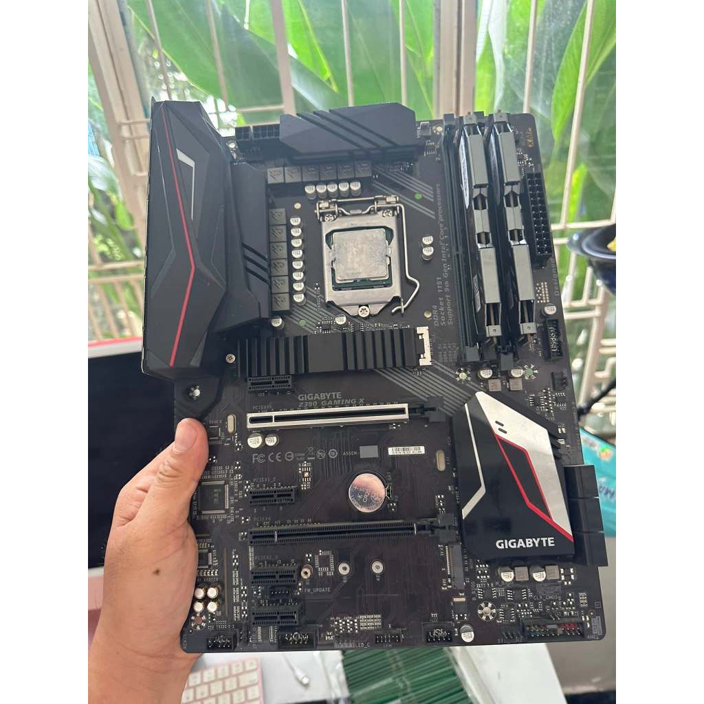MAIN GIGA Z390 GAMING X