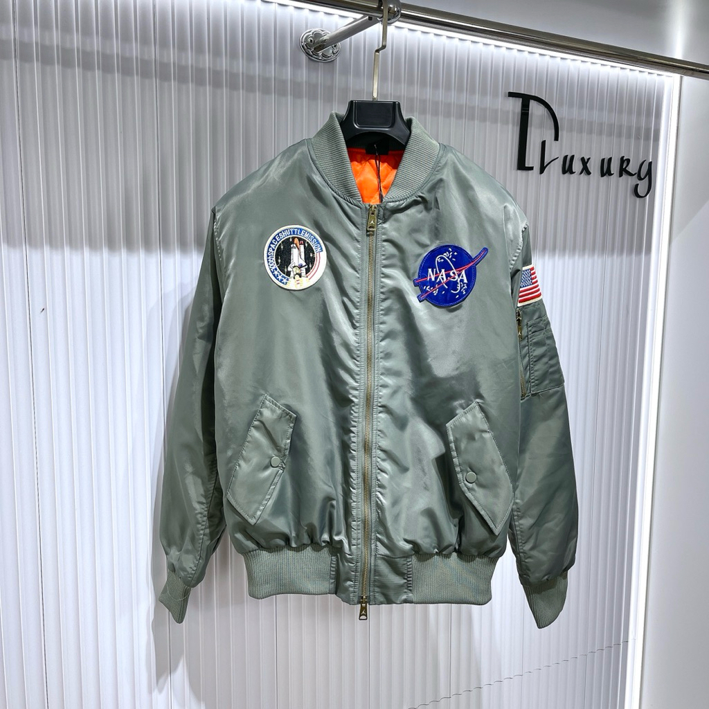 ⚜️[HÀNG CAO CẤP] – Áo Khoác Bomber Nasa Ghi Xanh Trần Bông Lót Cam Hoạ Tiết May Nổi - Áo Khoác Nam N