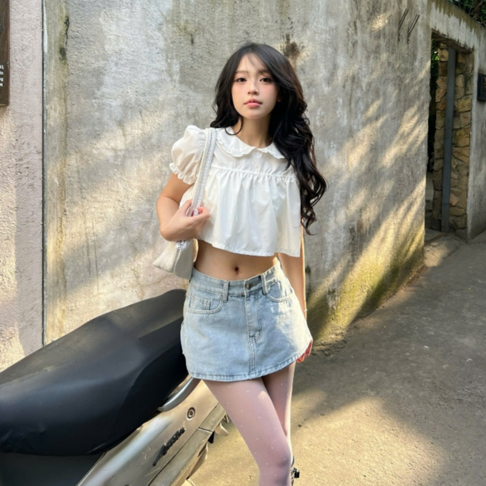 AREUM Áo Croptop Cổ bèo tay bồng KOMI Top kèm áo ống | BigBuy360 - bigbuy360.vn