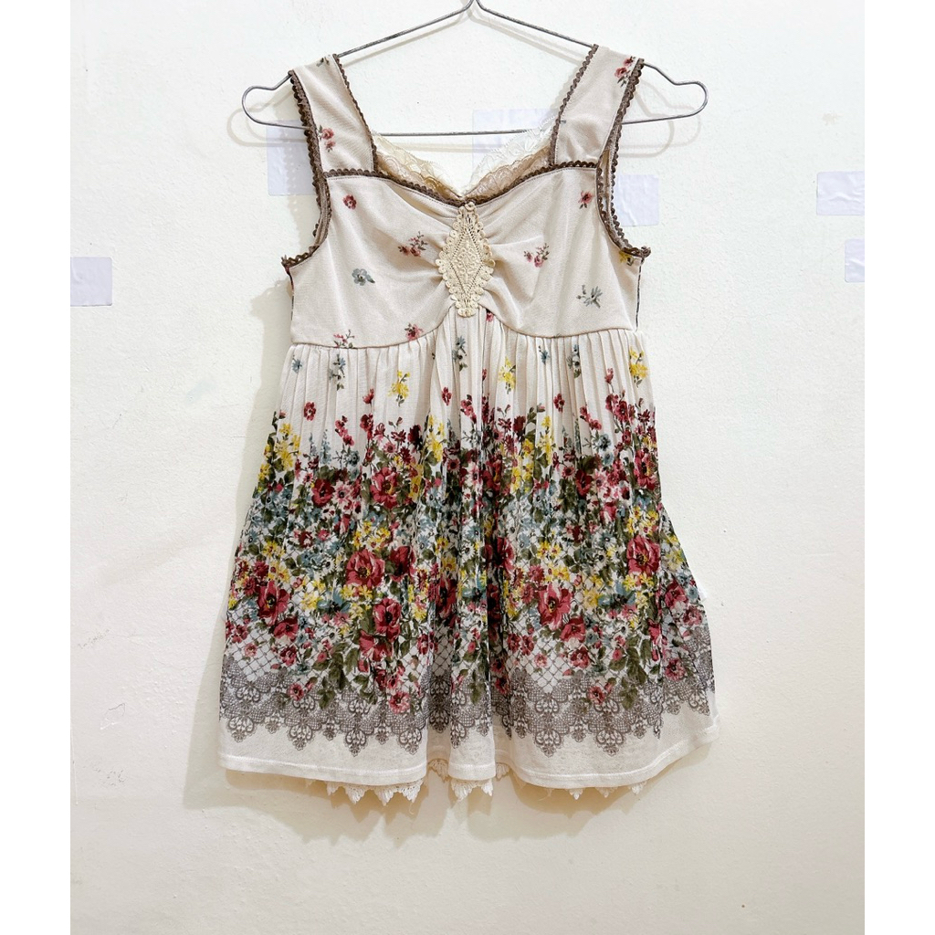 Áo 2hand Nhật hiệu Axes Femme KIDS ren hoa xếp ly size nhỏ