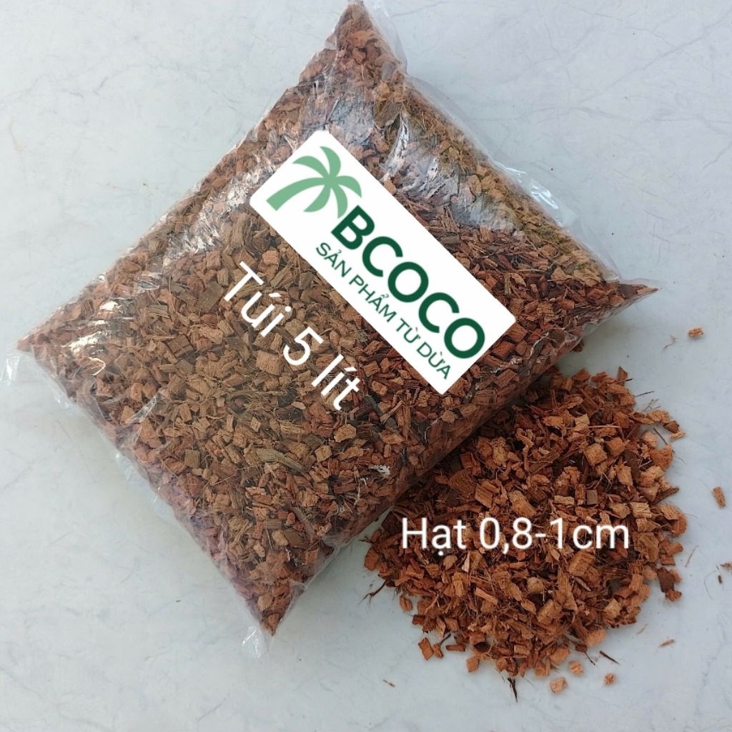 5 lít (5 dm3) vỏ dừa băm cỡ 0,8-1cm dùng cho kiểng lá, hoa lan, cẩm cù,....