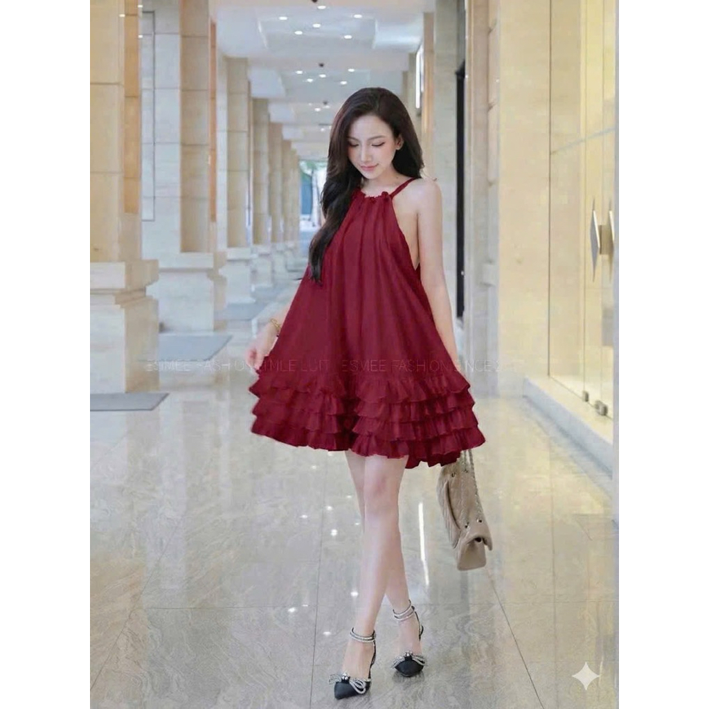 (T’achi) Đầm yếm đỏ xếp cổ tà bèo tầng