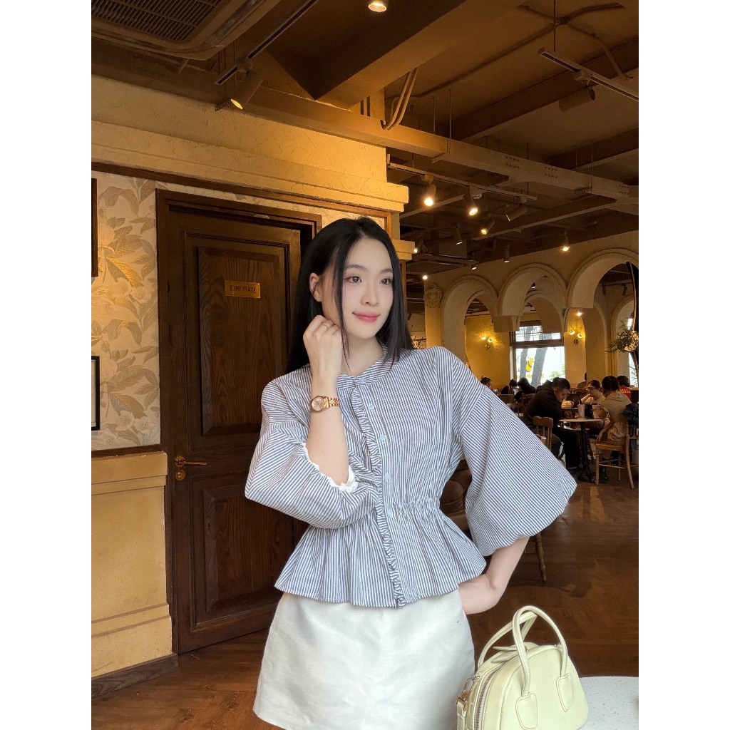 Áo kiểu hottrend nữ cổ trụ nhún eo trẻ trung LAMO - B1503 | BigBuy360 - bigbuy360.vn