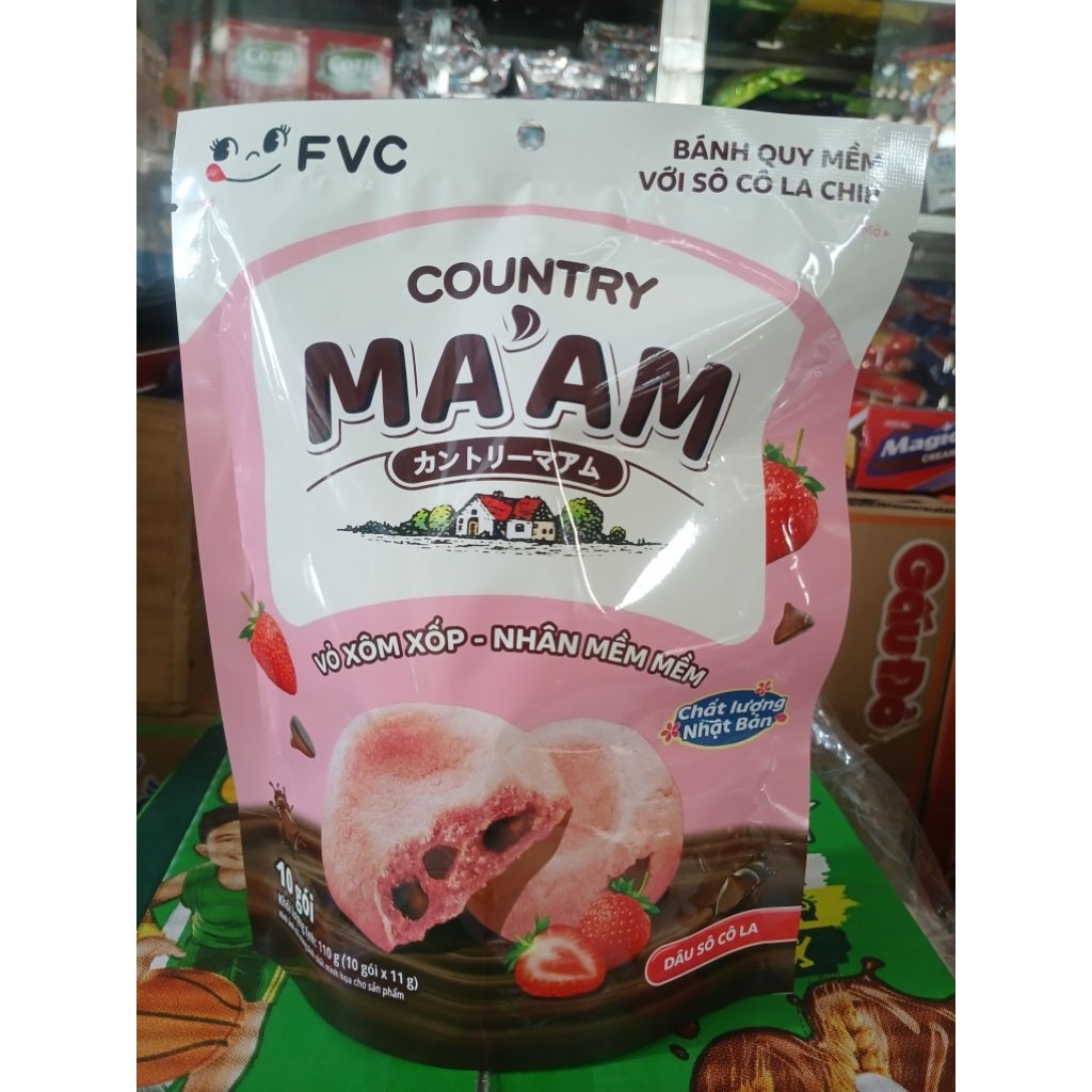 Bánh Quy Mềm Với Sôcôla Chip COUNTRY MA'AM Hương Dâu Sôcôla 115g (10 Gói/Túi)