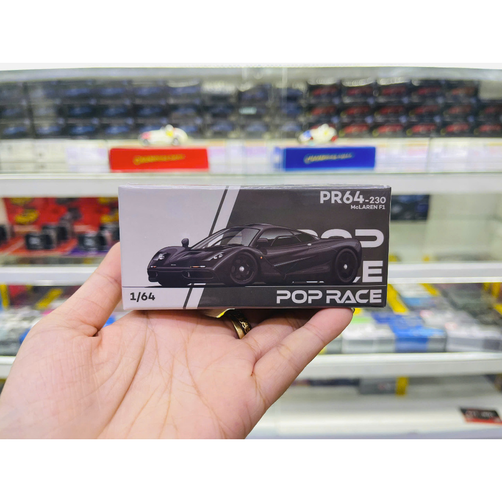 Mô hình xe McLaren F1 - Jet black open engine tỉ lệ 1:64 Poprace PR640230