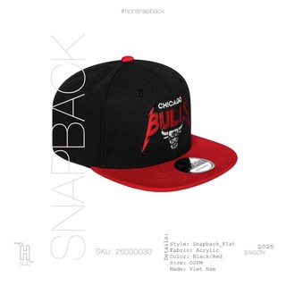 Nón Snapback Bulls màu đen đỏ free size với khoá gài điều chỉnh phía sau phom nón chuẩn xuất khẩu
