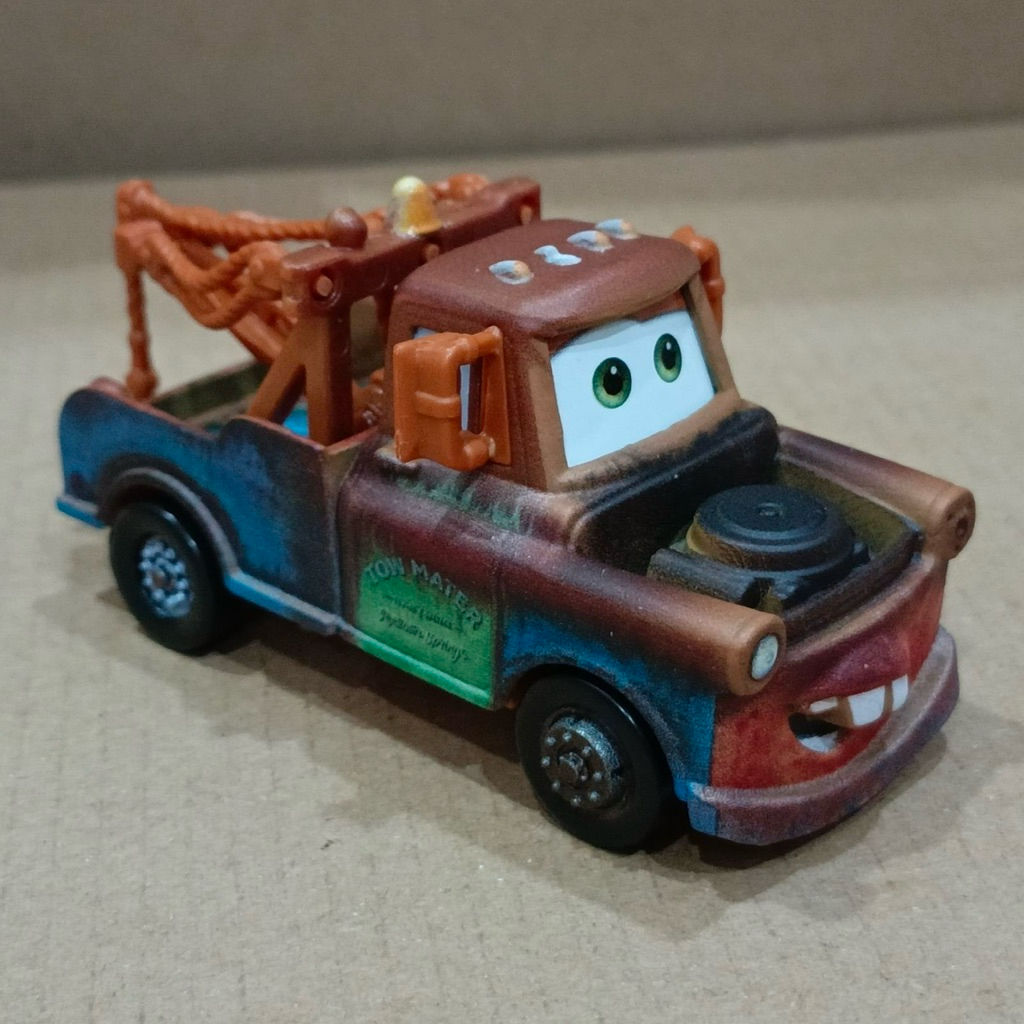 Xe Mattel Disney Pixar Cars Road Trip Mater