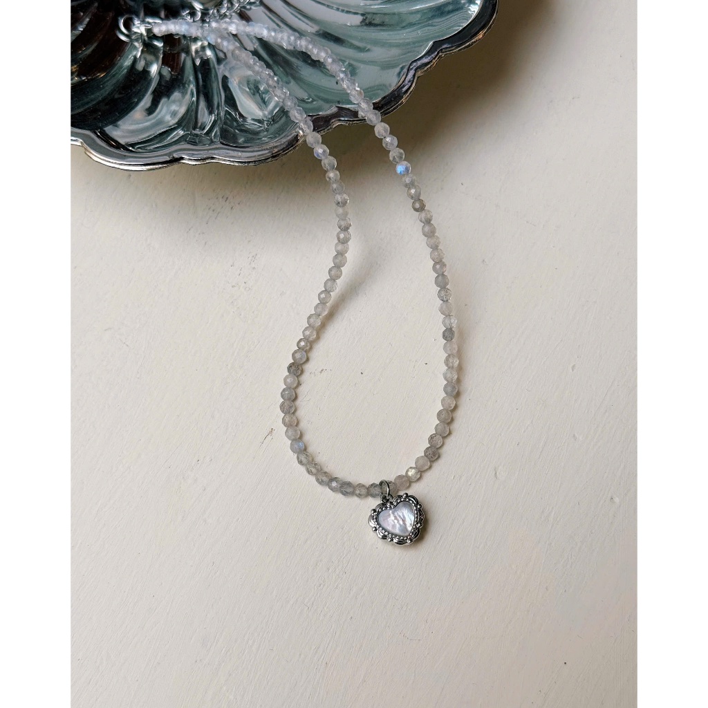 Dây Chuyền Đá Labradorite Charm Trái Tim Xà Cừ 2ABNORMAL