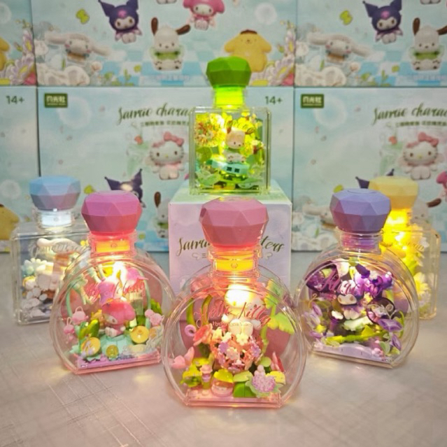 Blindbox DIY Lọ Nước Hoạt Hình Kitty, Kuromi, Cinnamoroll Có Đèn Xinh Xắn Đáng Yêu Làm Quà Tặng