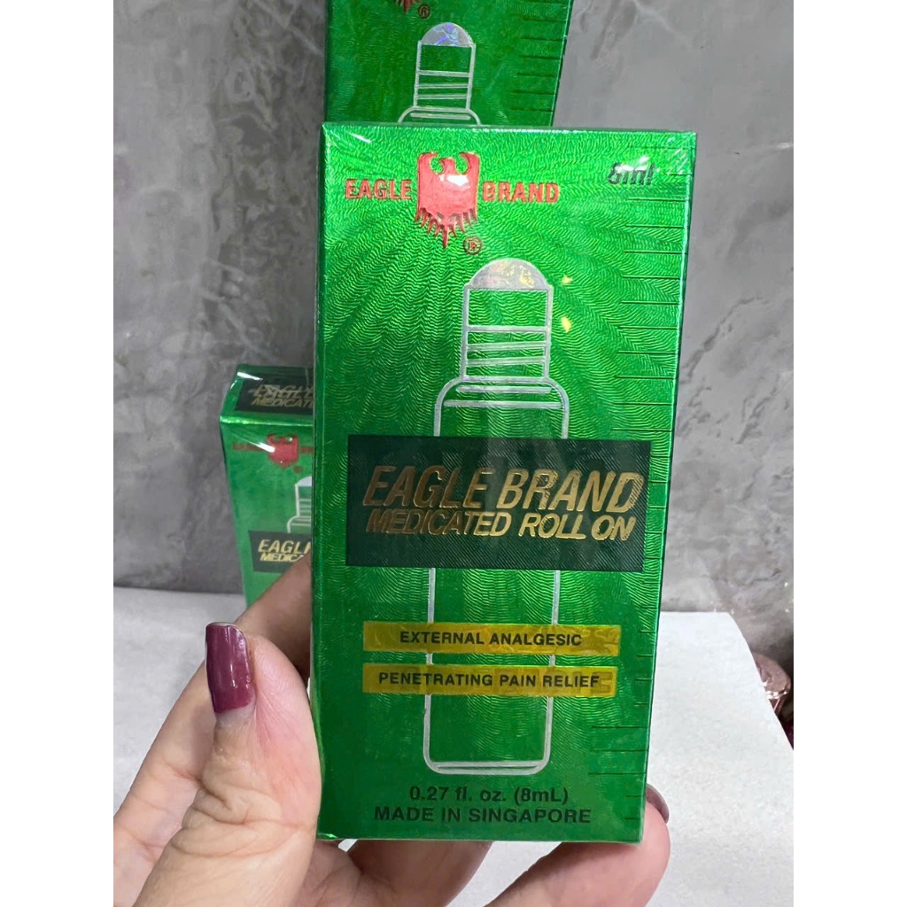 Date T5/2028_ Dầu Lăn Eagle Brand Medicated Roll-On 8ml - Dầu xanh của Mỹ