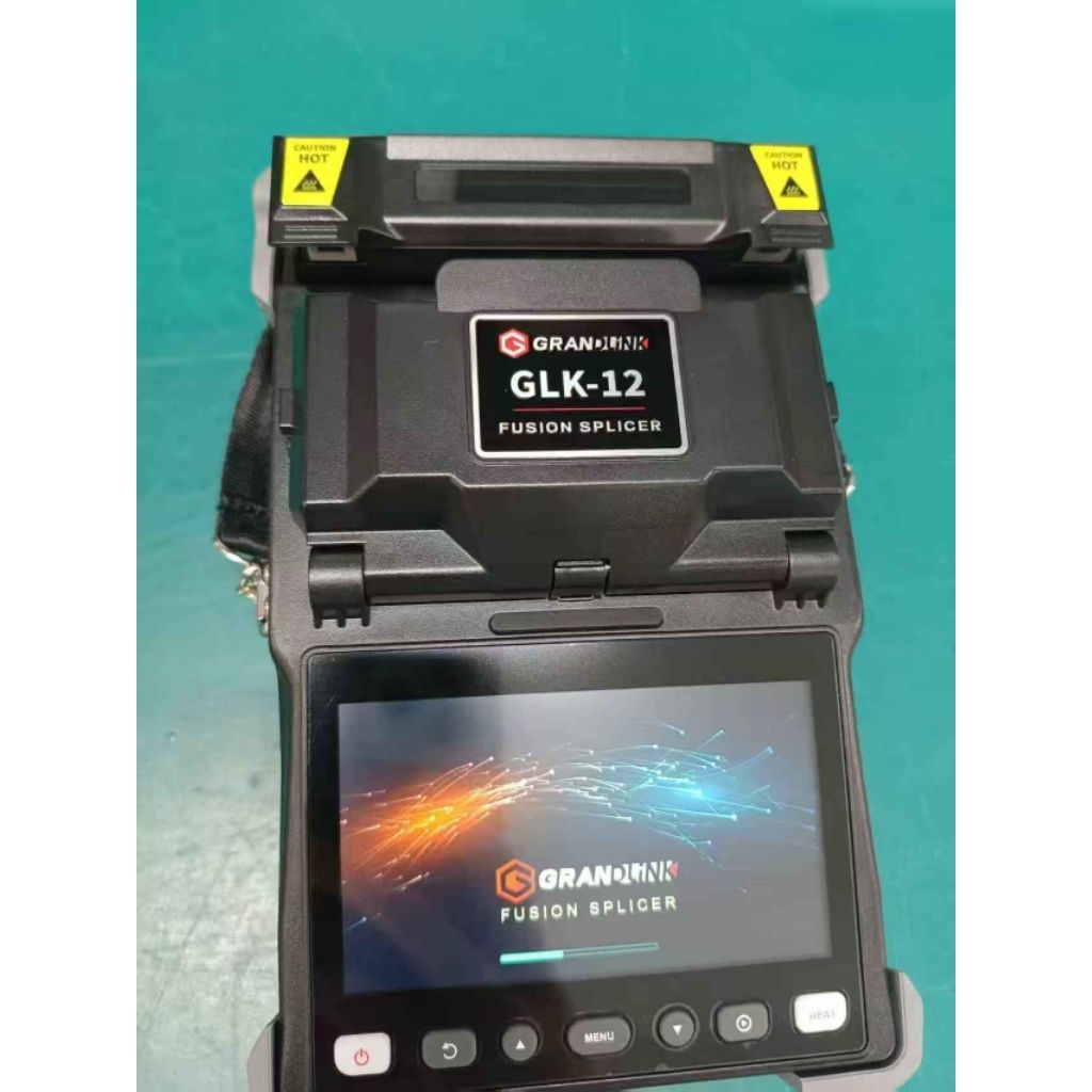 Máy hàn cáp quang GLK 12 sử dụng 6 động cơ hiệu suất hàn ổn định, suy hao thấp, chính hãng NOVKER, m