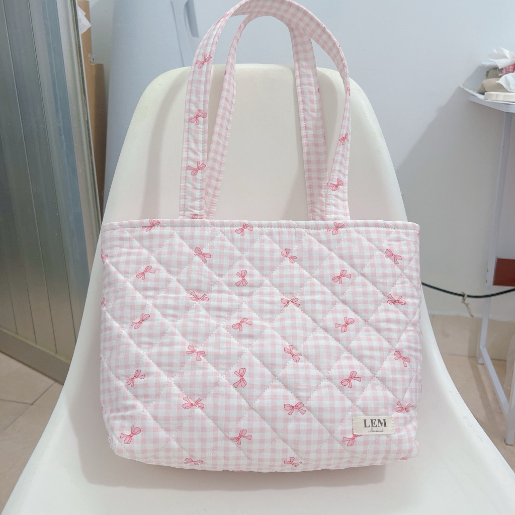 LEM - Túi tote chần bông mềm mại có khoá kéo