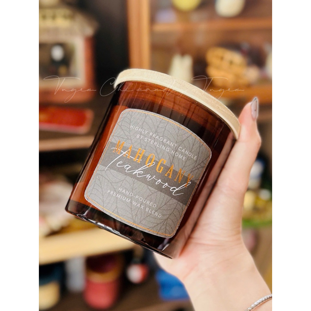 Nến thơm Mahogany Teakwood gỗ ấm quyến rũ cổ điển 380g 2 bấc