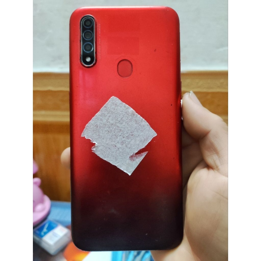 Xác Oppo A31 cũ ( màn hỏng)