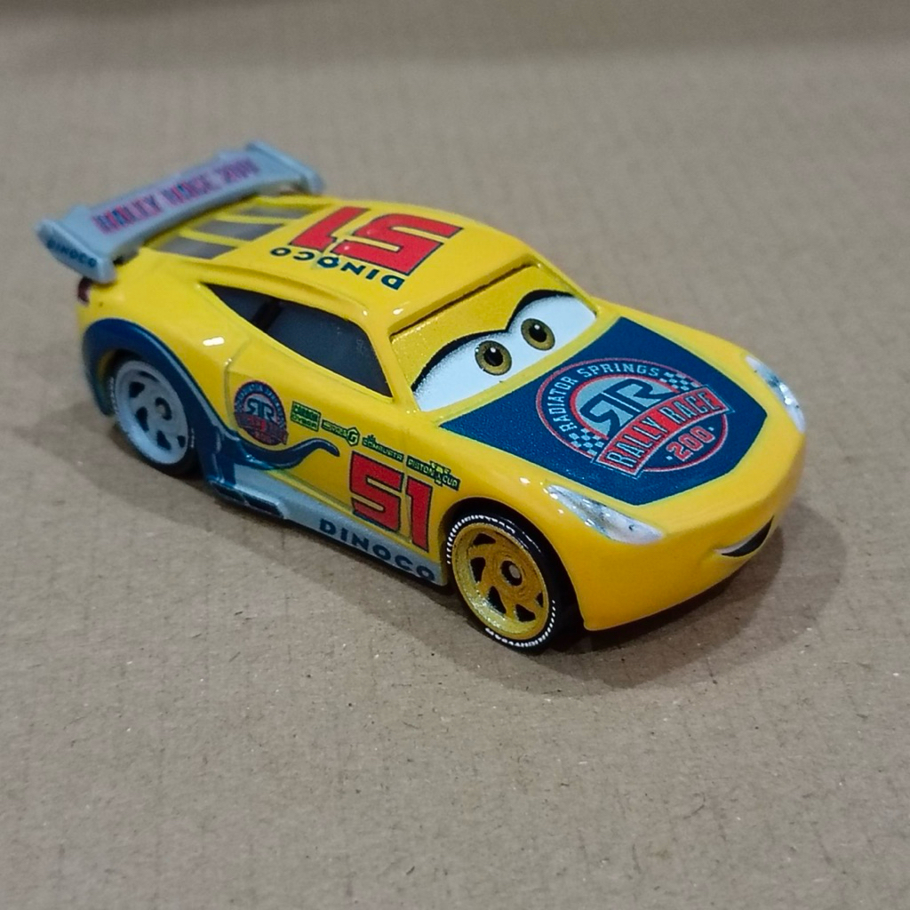 Xe Mattel Disney Pixar Cars Cruz Ramirez