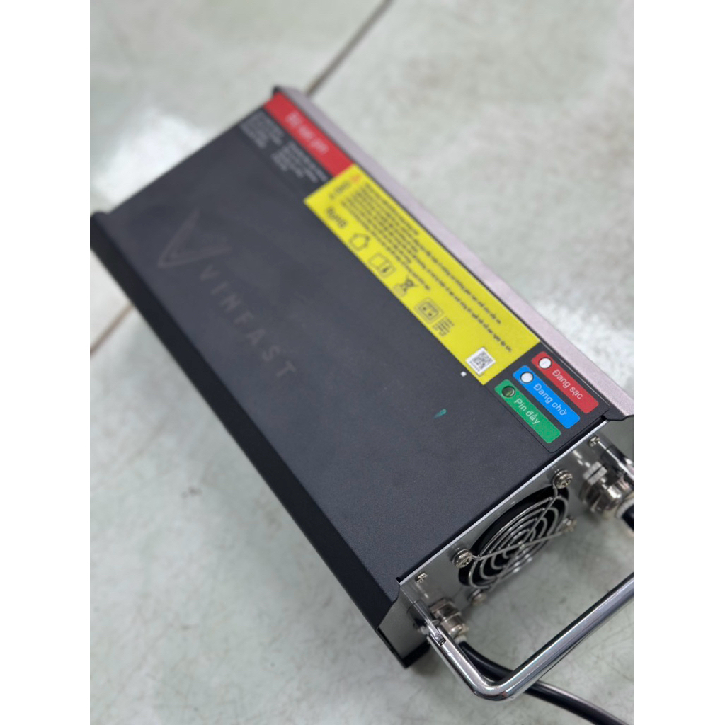 SẠC 1000w CHÍNH HÃNG VINFAST HÀNG ĐẸP 98%