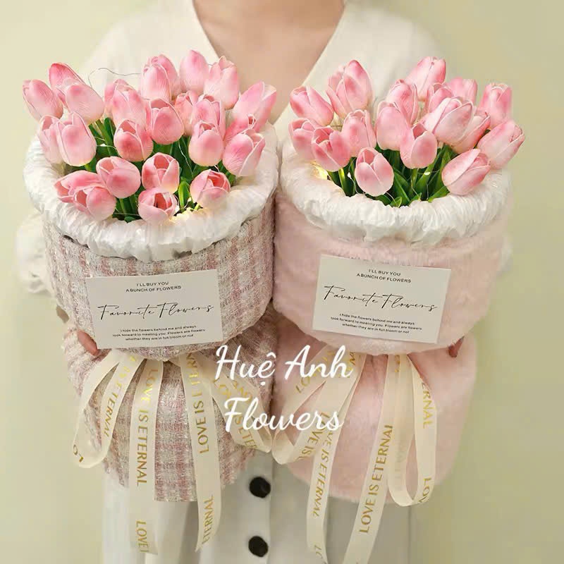BÓ HOA TULIP VẢI DẠ XINH XINH MÃ H56 CÓ TÚI, THIỆP ,ĐÈN