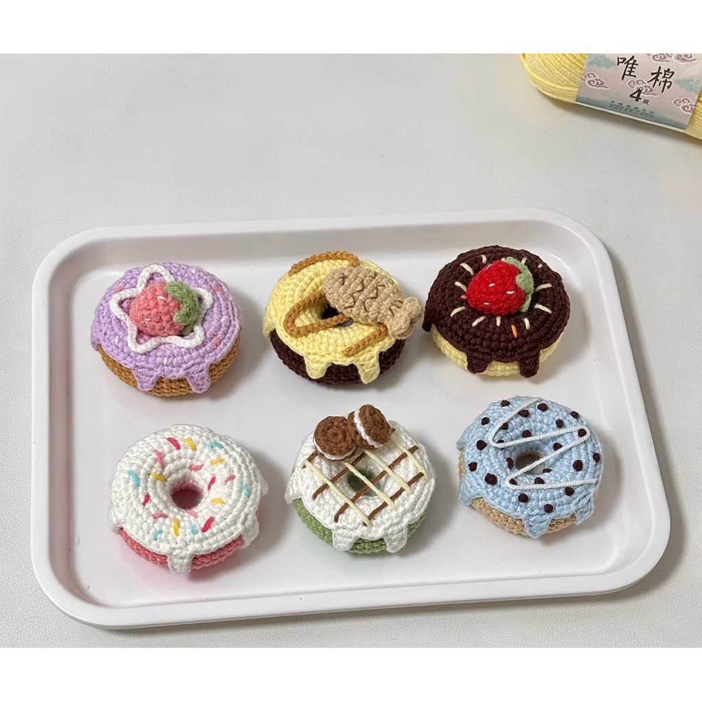 Móc khoá bánh Donut / donut charm nhiều vị ngọt ngào