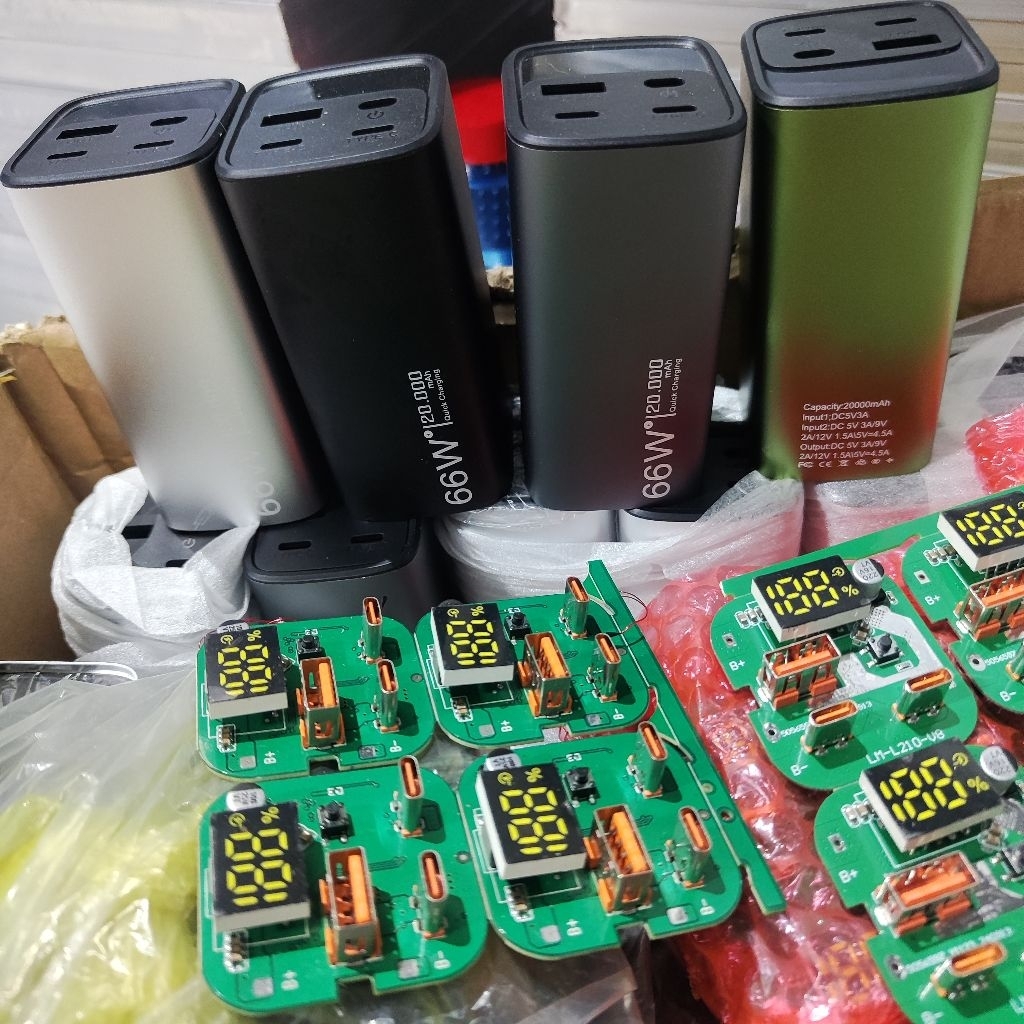 BOX Sạc Dự Phòng 4 Cell 21700 Vỏ Nhôm 22.5W IP5356( không kèm pin)