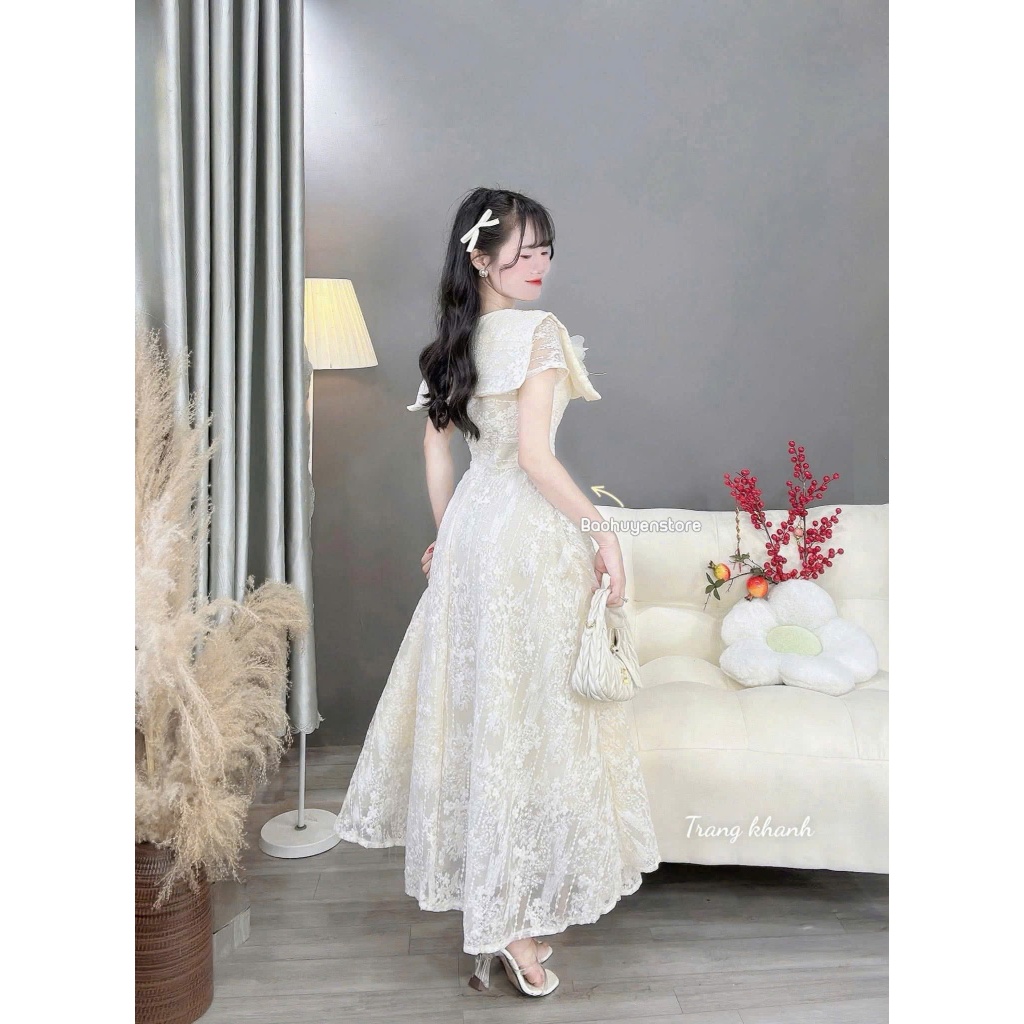 Đầm dự tiệc ren lệch vai kèm tag hoa Emos Dress | BigBuy360 - bigbuy360.vn