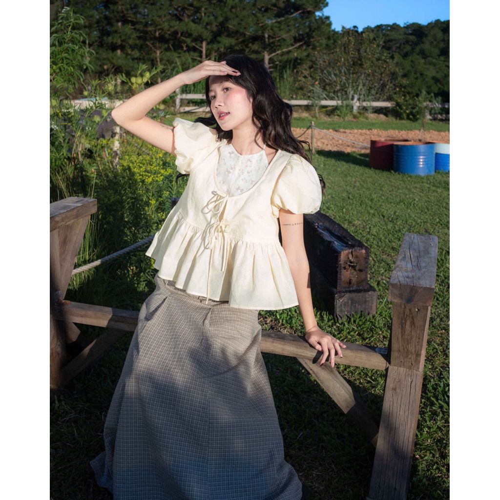 MODEN - Áo phối cổ yếm tơ hoa MIYU