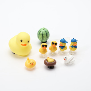 Set VỊT VFAMALY Chiếc Charm Sticker  gắn dép SỤC [Sẵn chân gắn]