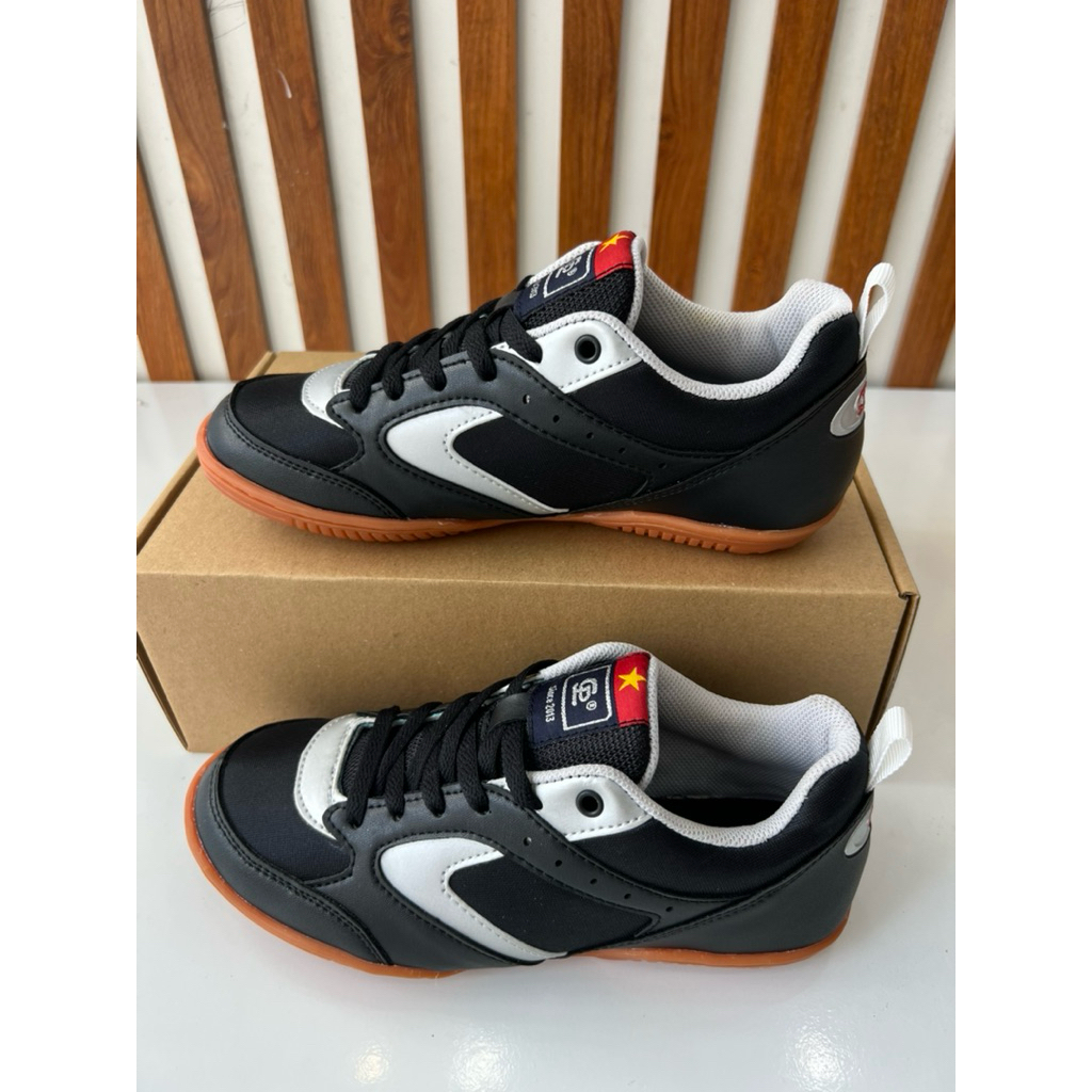 Giày Thể Thao Chí Phèo CP-005 IC Sport, Giày Cầu Lông Thoáng Khí Thoải Mái Cho Mọi Hoạt Động