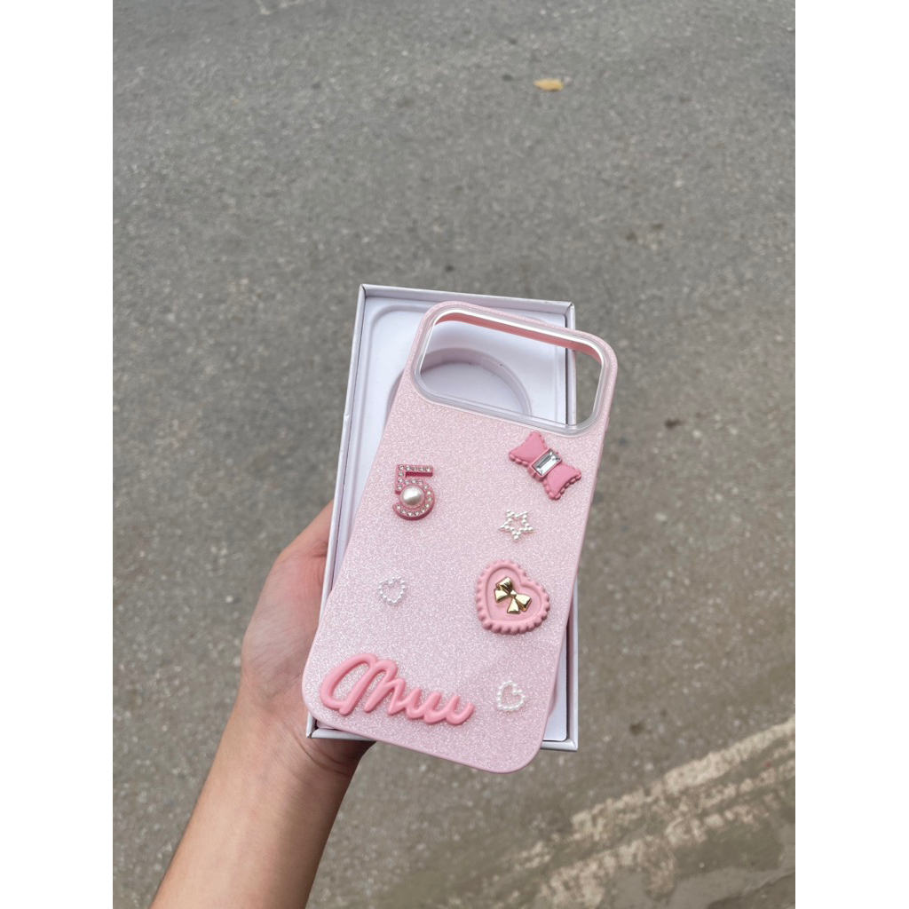 ỐP IPHONE HỒNG BLING NHŨ NƠ CHARM HỒNG BABI