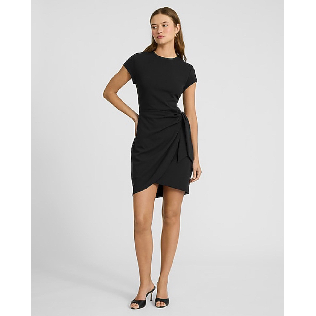 Váy, đầm cộc tay cổ tròn thắt nơ VNXK Express size S