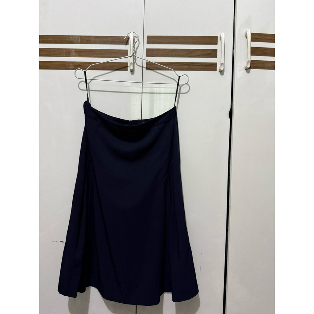 Thanh lý Chân váy Ivy Moda (Size M)