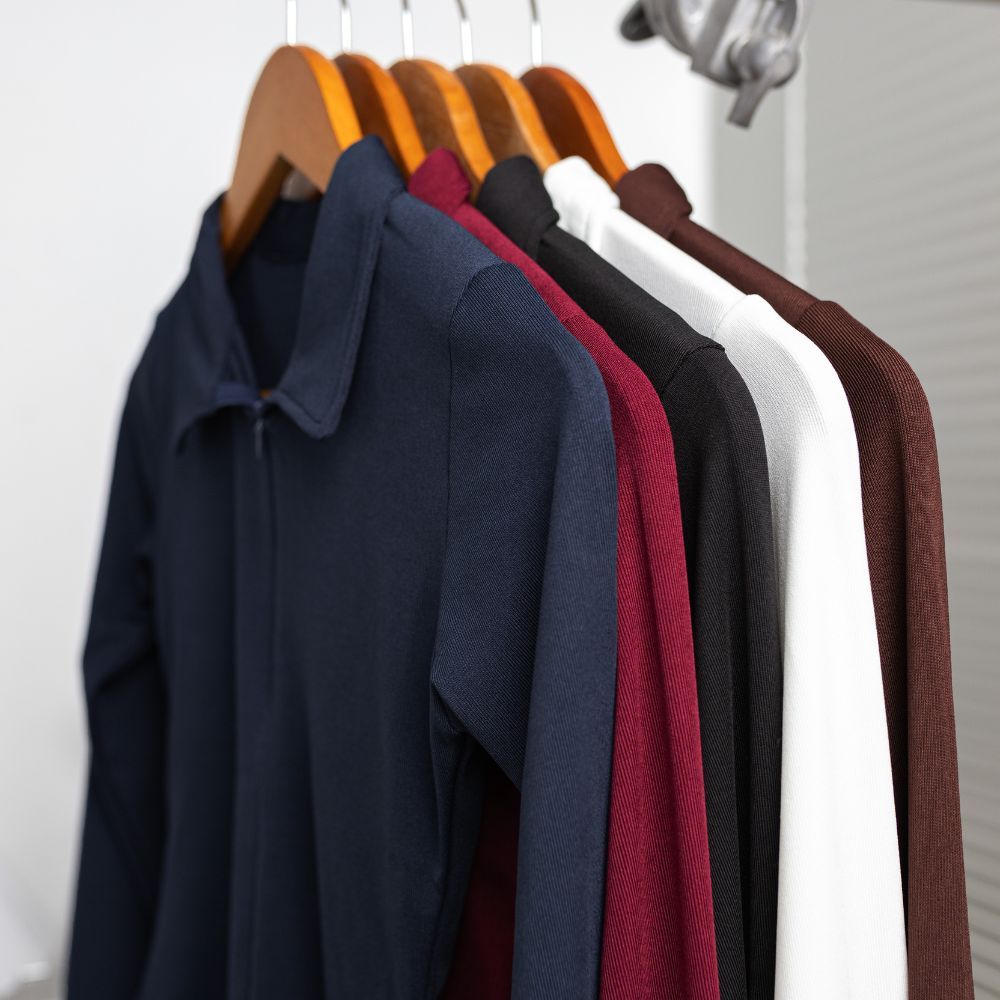 (DEAL MỞ BÁN) Áo Thun Nữ Cổ Bẻ Tay Dài Phối Dây Kéo Ôm Dáng Vạt Bầu Vải Cotton Mịn 12 THÁNG SÁU MA2705 | BigBuy360 - bigbuy360.vn