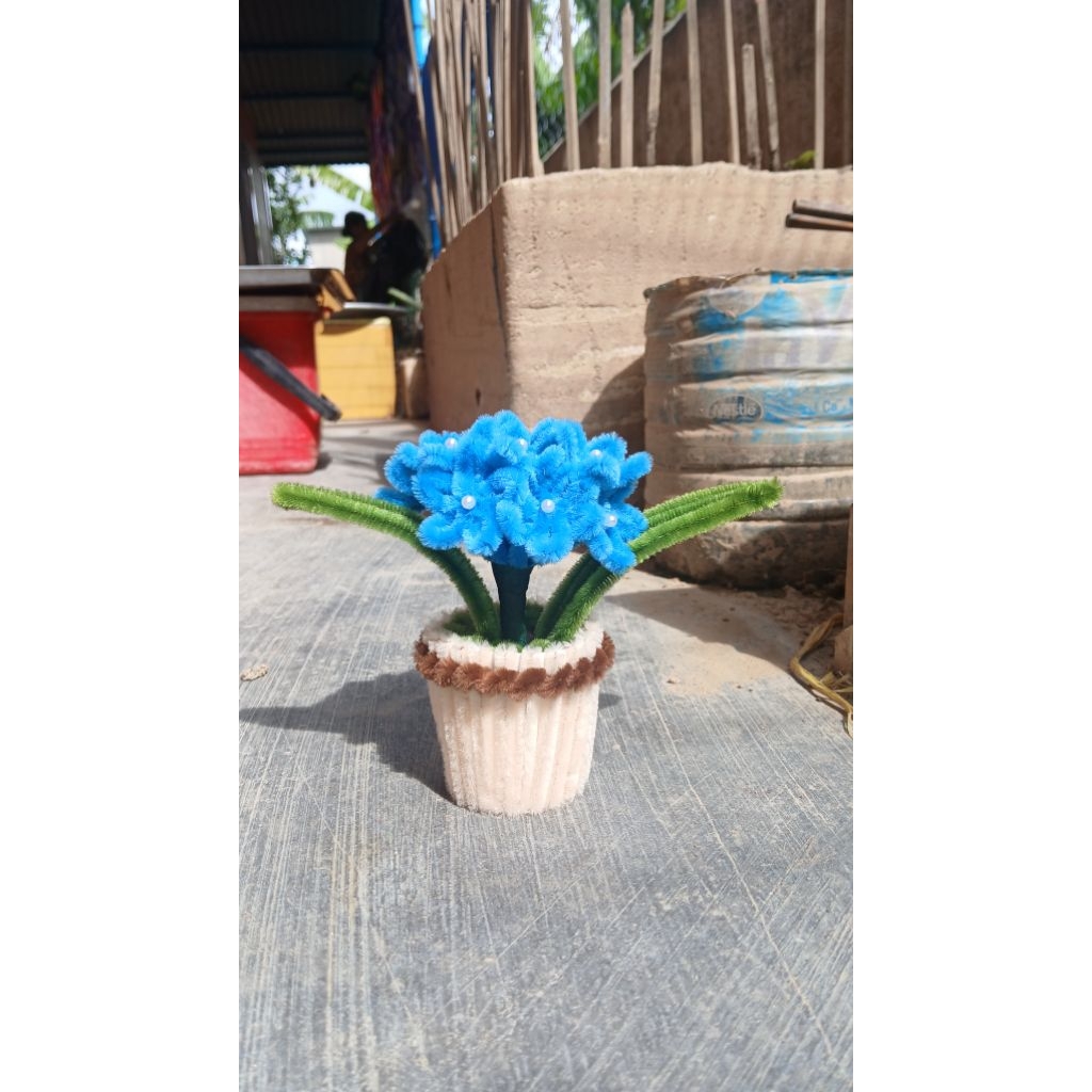 Chậu hoa cẩm tú cầu mini làm bằng kẽm nhung - Chậu hoa kẽm nhung mini - Hoa kẽm nhung handmade - Dec