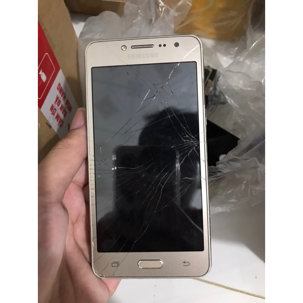 Xác Samsung J2 prime Zin...