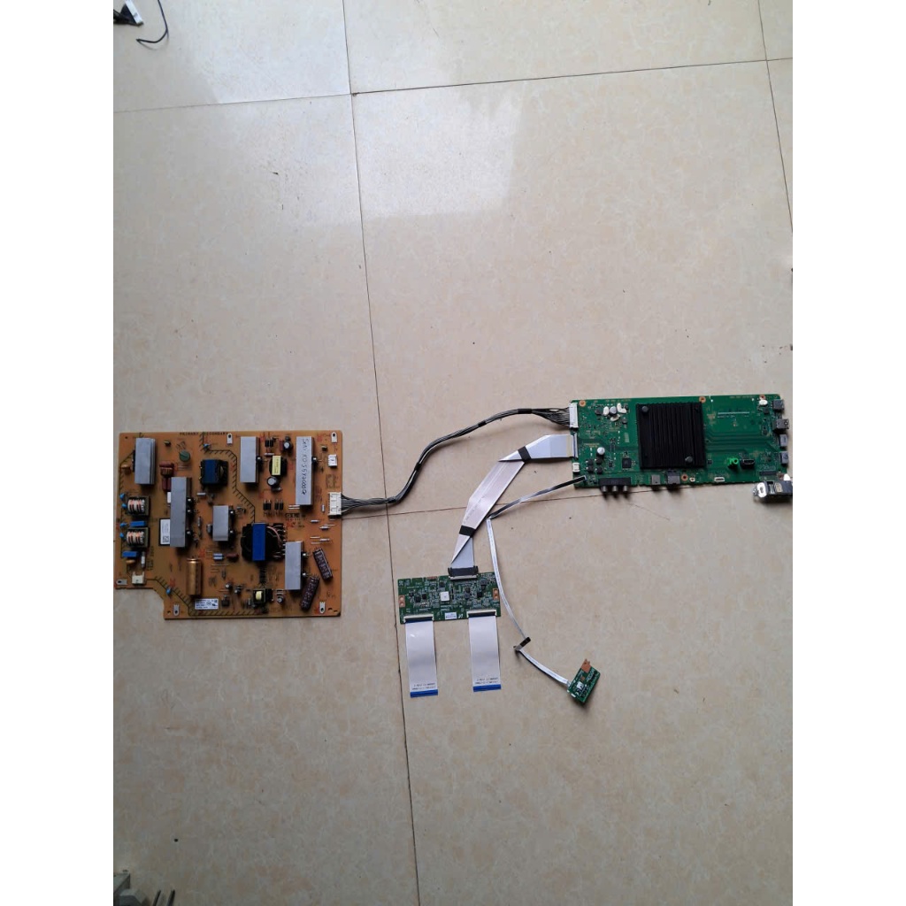 bo mạch tivi soni 55 inch - Model: KD - 55X7000G - tháo máy