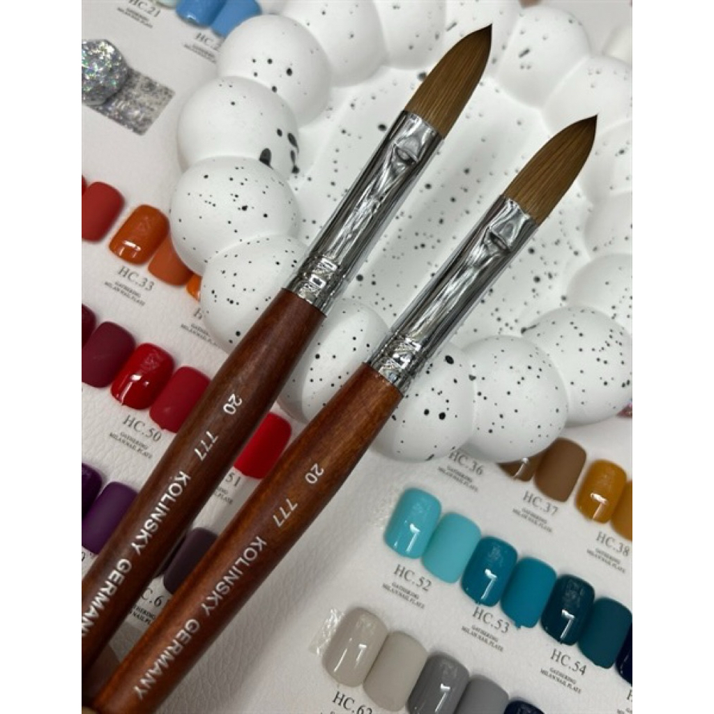 CỌ ĐẮP BỘT 777 KOLINSKY GERMANY Cọ đã bấm đầu sẵn