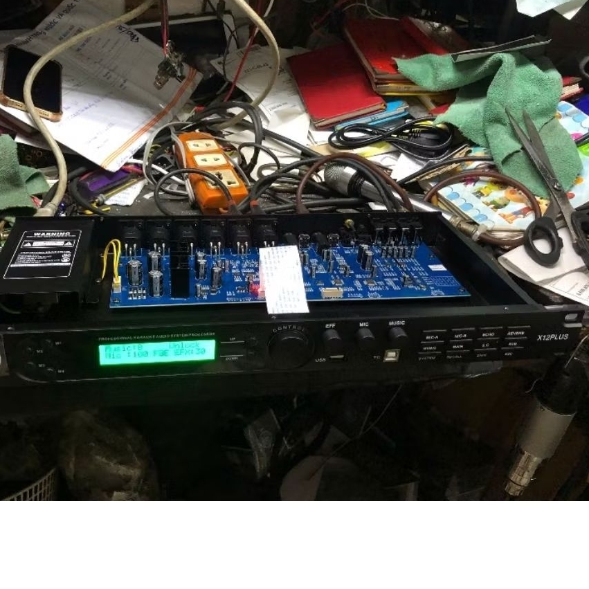 Vang Nâng Tiếng X12 Plus