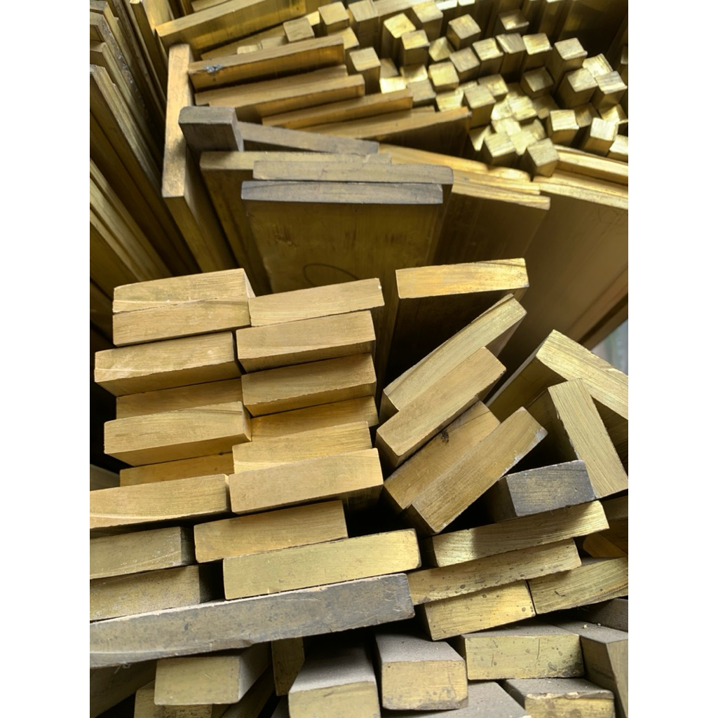 Thanh đồng vàng 50x 15mm ; (rộng 50mm ;dày 15mm) dài 30cm ;40cm;50cm