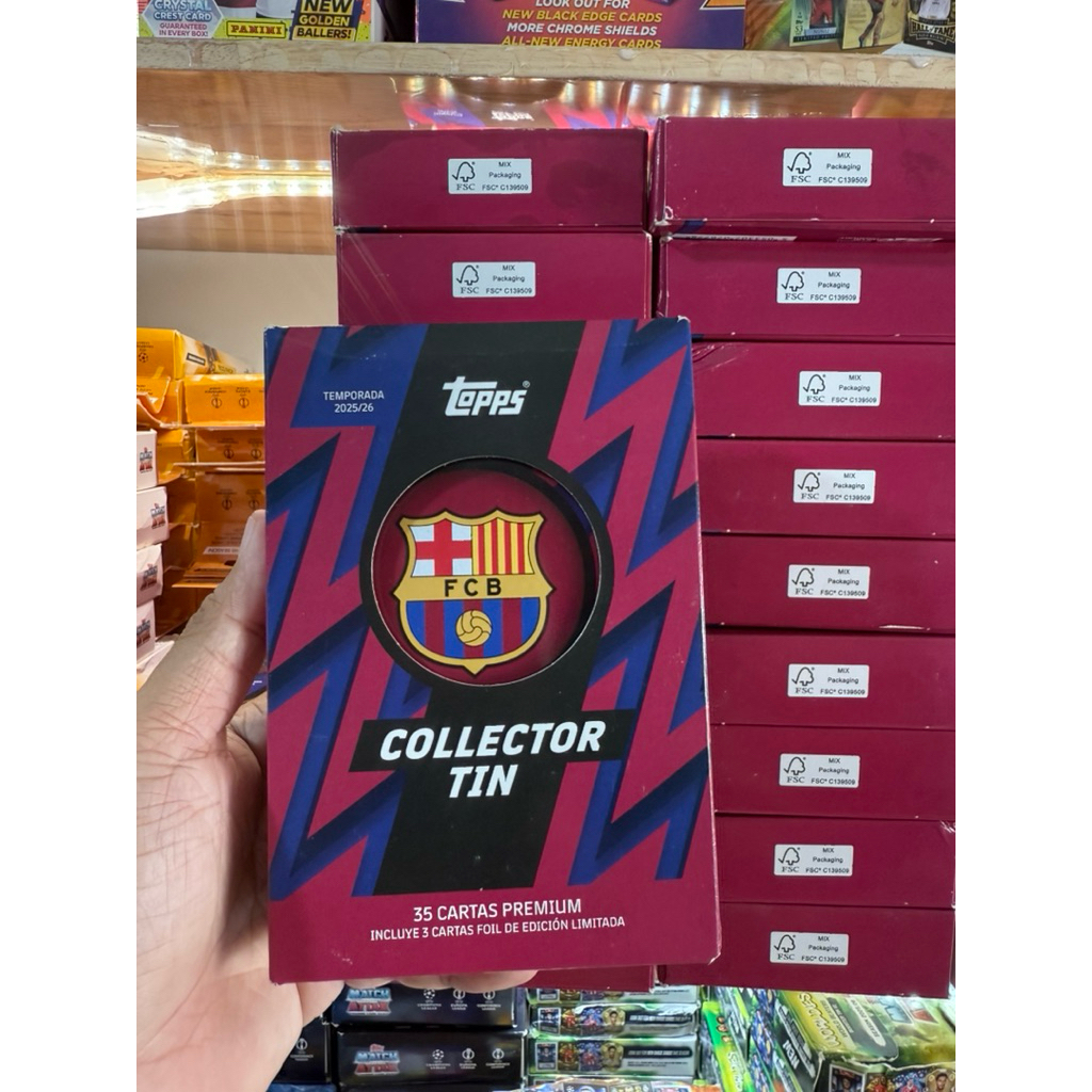 [ Barcelona Collector Tin ] Topps FC Barcelona Collector Tin Hộp Chứa Thẻ Cầu Thủ CLB Barcelona 2025