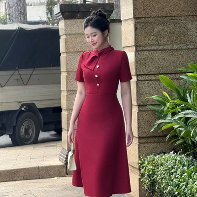 Đầm thiết kế dự tiệc công sở cổ đắp dáng dài màu đỏ đô thanh lịch thời trang Callene (CC518)