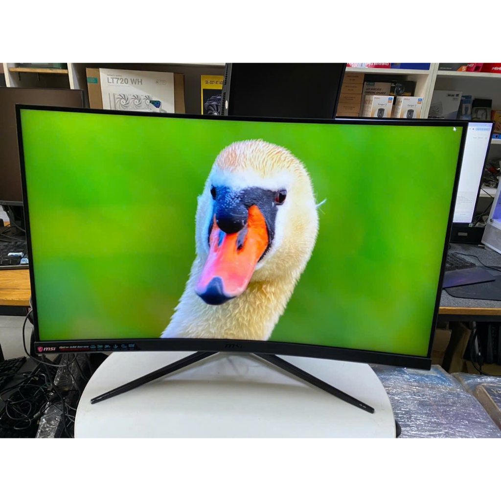 MÀN HÌNH MSI OPTIX G32C4 32INCH CONG 165Hz