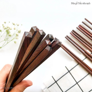 Bộ 10 đôi đũa gỗ trắc Choice màu và vân gỗ tự nhiên, không chất nhuộm màu, tảy rửa độc hại.