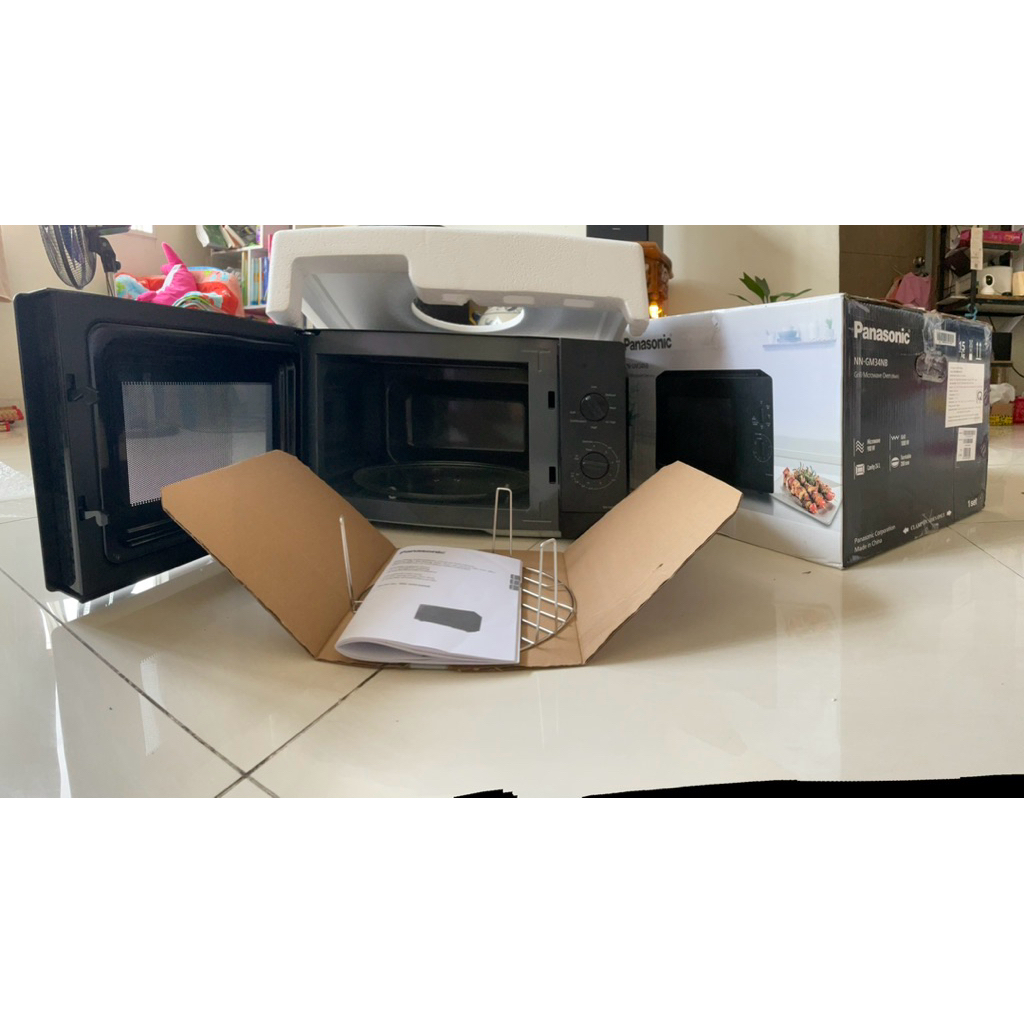 Lò vi sóng có nướng Panasonic NN-GM34NBYUE 24 lít thương hiệu Nhật Bản bảo hành 12 tháng