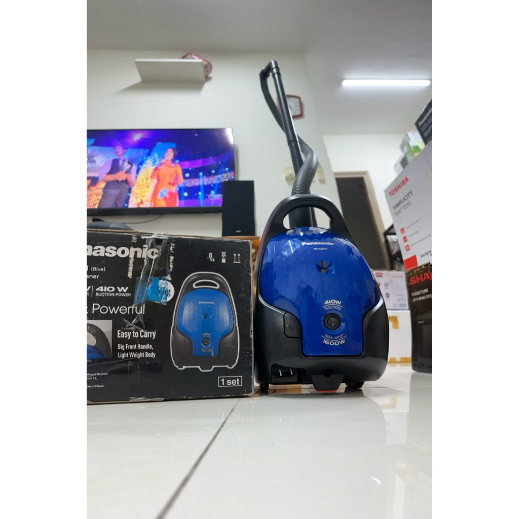 Máy hút bụi dạng hộp Panasonic MC-CG371AN46 sx tại Malaysia bảo hành 12 tháng